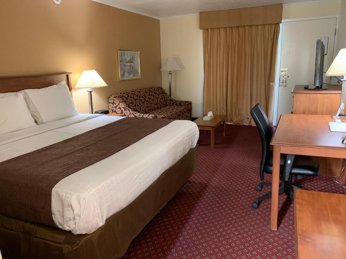 Red Carpet Inn & Suites Ebensburg ภายนอก รูปภาพ