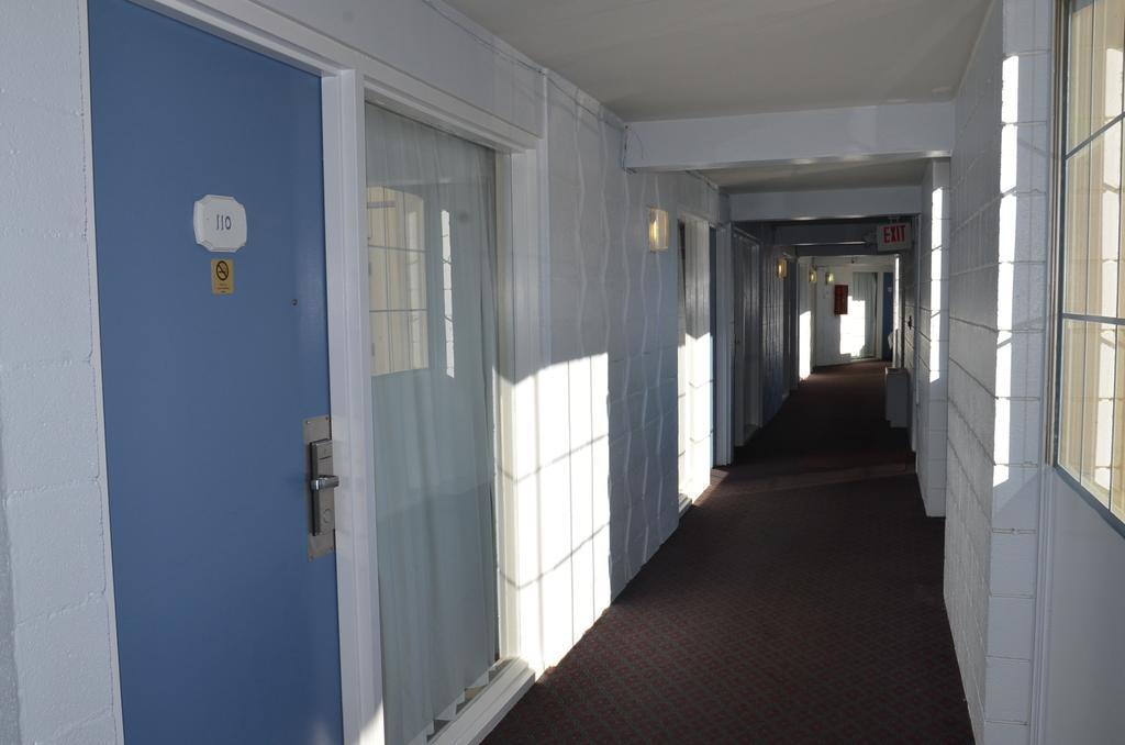 Red Carpet Inn & Suites Ebensburg ภายนอก รูปภาพ