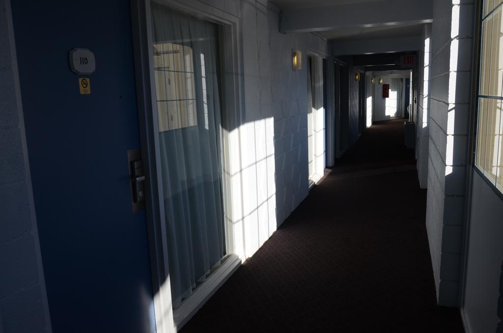 Red Carpet Inn & Suites Ebensburg ภายนอก รูปภาพ