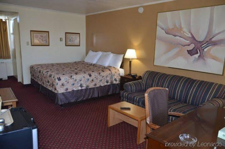 Red Carpet Inn & Suites Ebensburg ภายนอก รูปภาพ